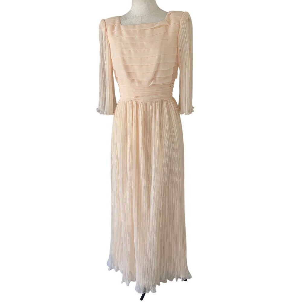 Miss Elliette Vintage Womens Dress Size Small Peach Pleated Chiffon Maxi